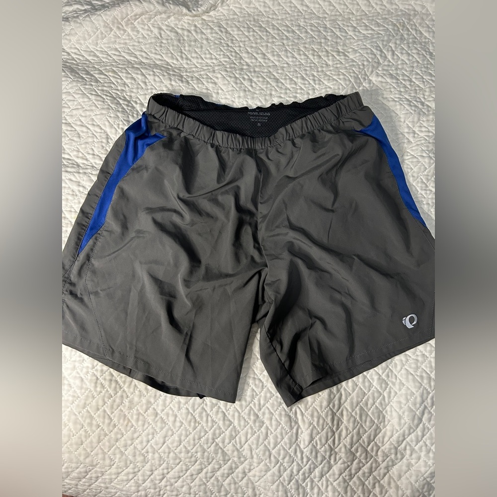 Pearl Izumi athletic shorts